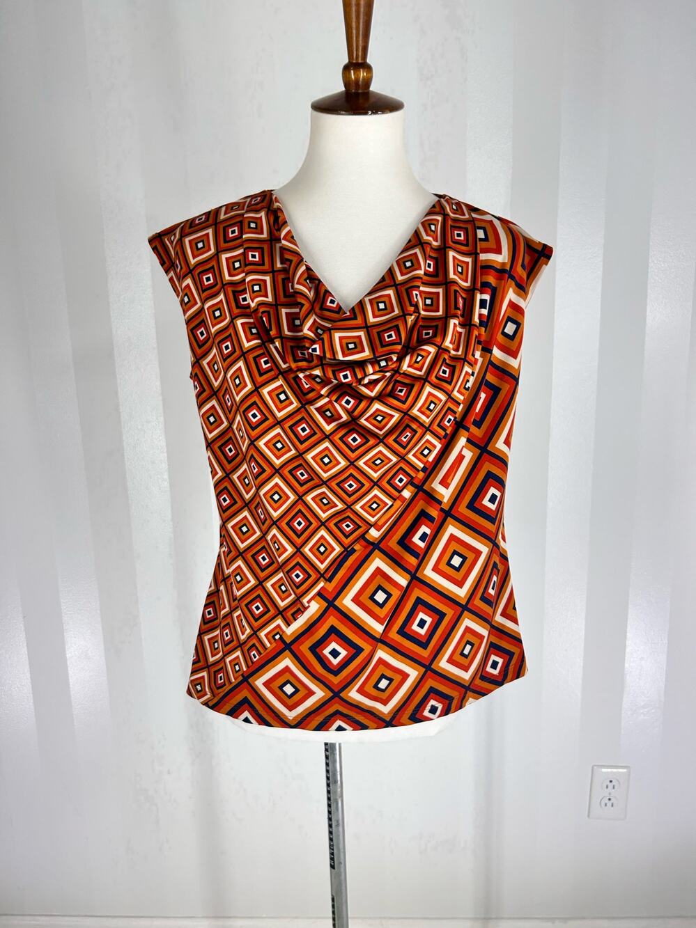 New Directions Geometric Print Cowl Neck Stretch Top Orange Brown Sz M